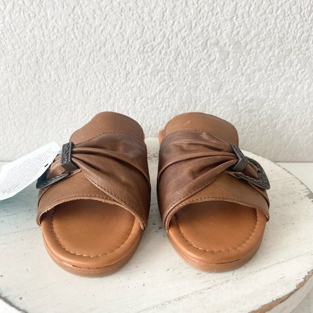 Lane Boots Womens Western Sandals 7.5 Brown Casual Cowgirl Slip on Buckle Flats - Picture 5 of 10